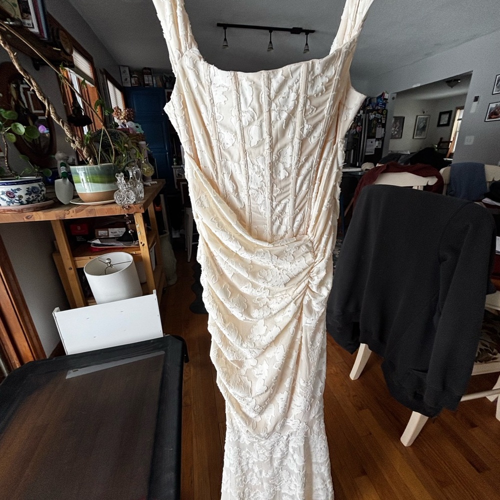 Ivory Lace Ruched Wedding Gown with Square Neck